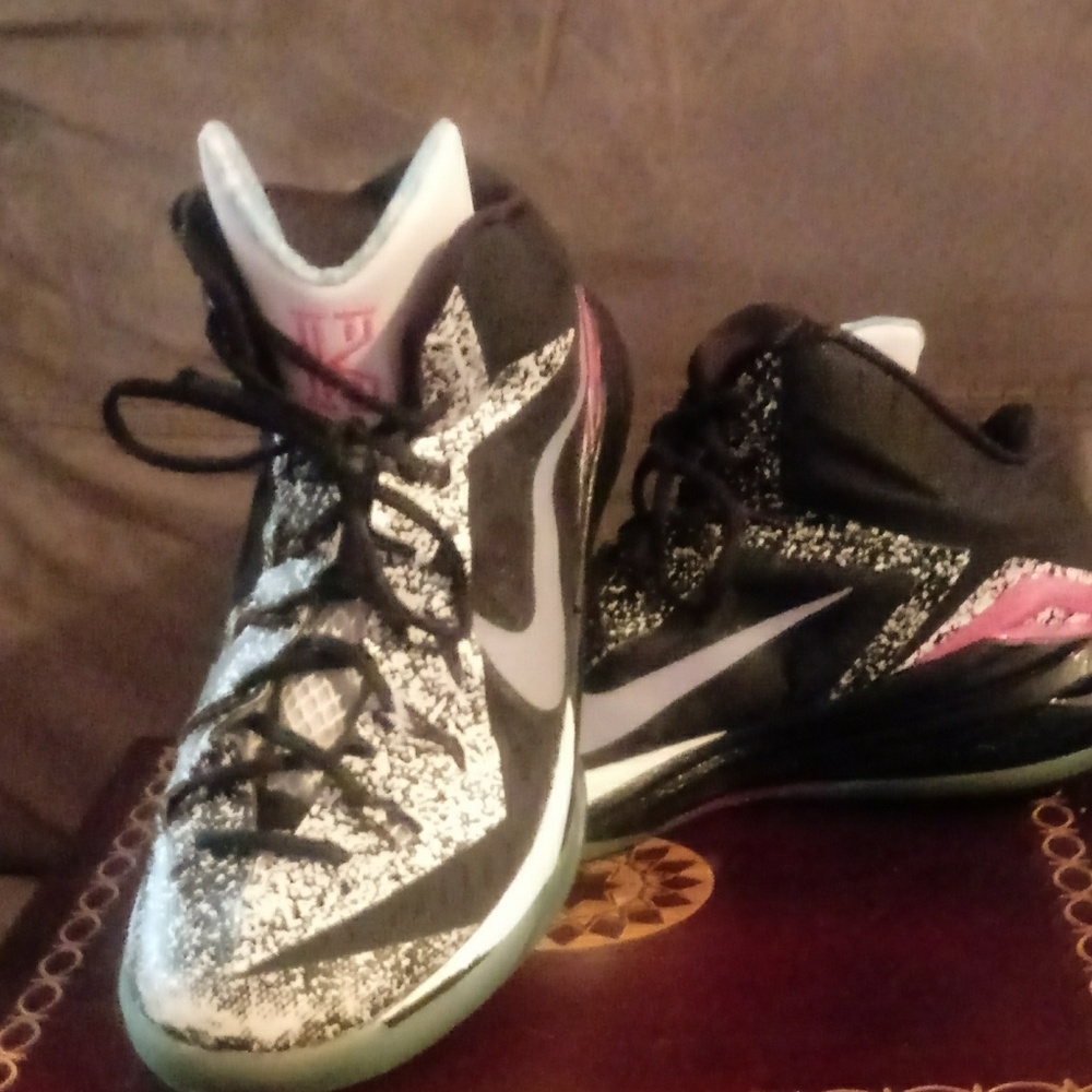 Nike Hyperdunk PE KYRIE IRVING Notebook sz10